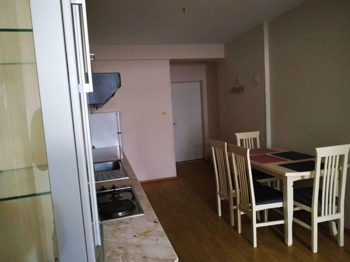 Lovely Apt At The Heart Of The City&Near The Lake Pogradec Zewnętrze zdjęcie
